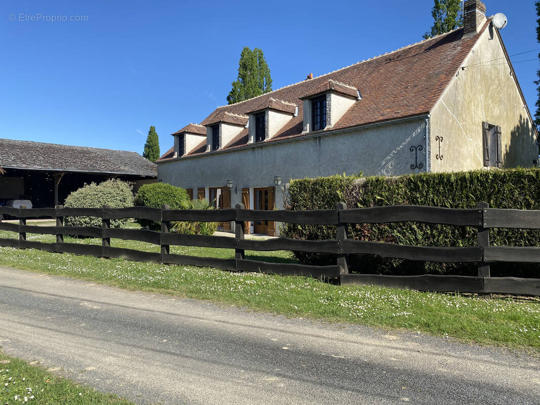 Maison à SAINT-HILAIRE-LES-ANDRESIS