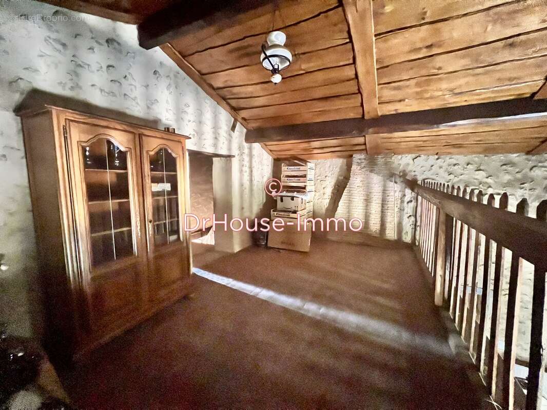 Maison à SAINT-MARTIN-DE-RIBERAC