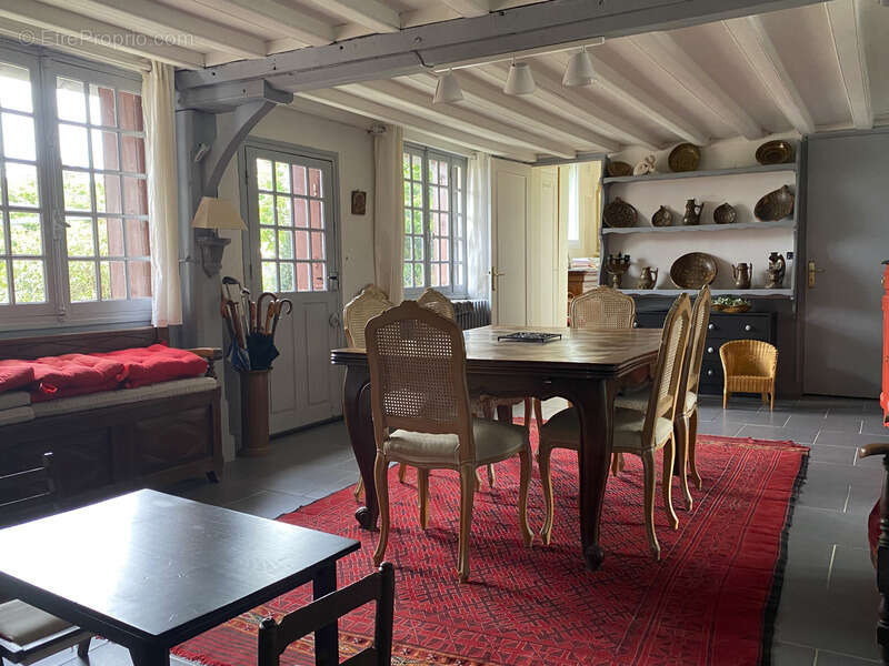 Maison à LA SAUSSAYE