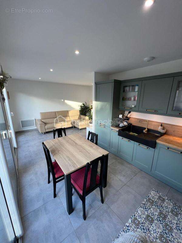 Maison à CHAMPS-SUR-MARNE