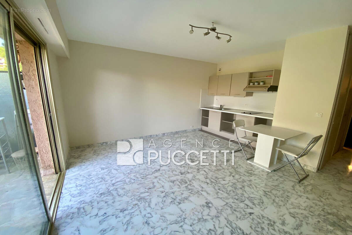 Appartement 26 m² à Vence  - photo 2