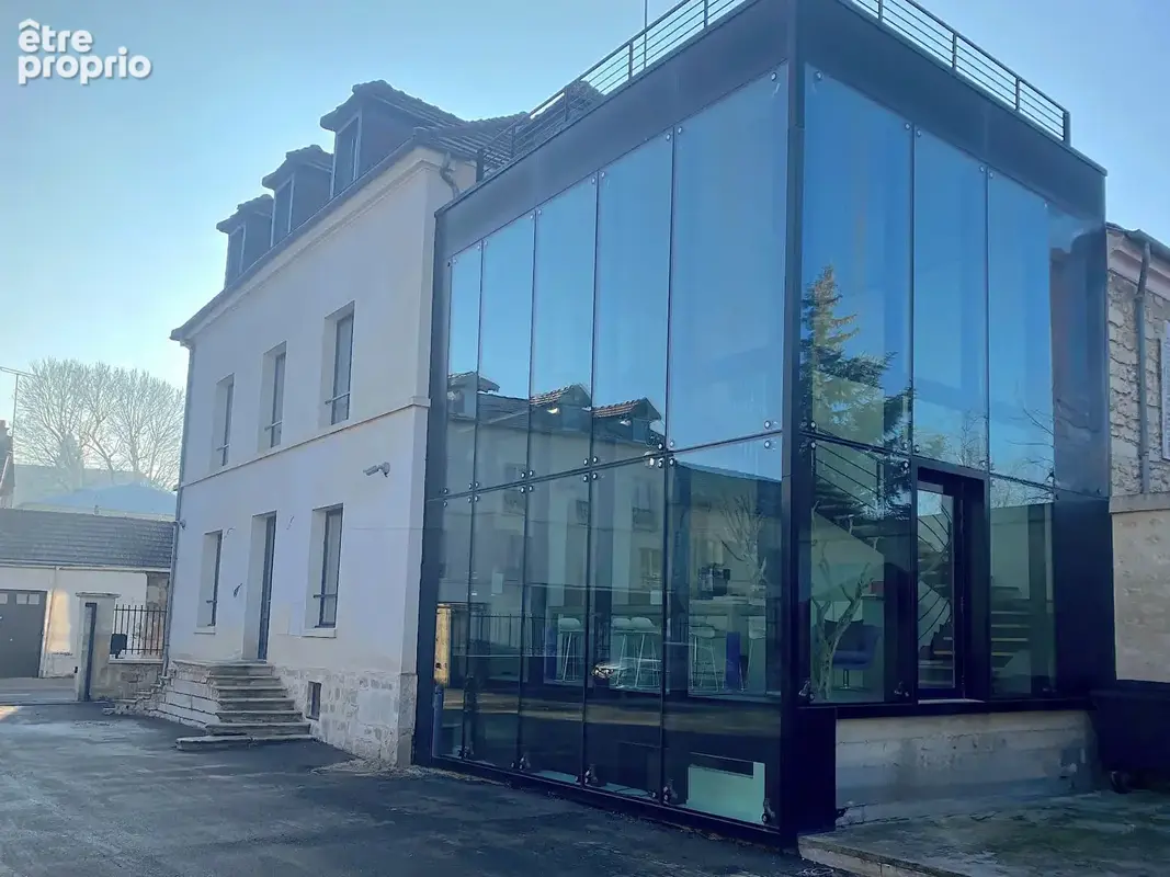 L'Isle Adam Bureaux ,local d'activité ,maison  280 M² 10/12 places de parking  745 M² de terrain - photo 2