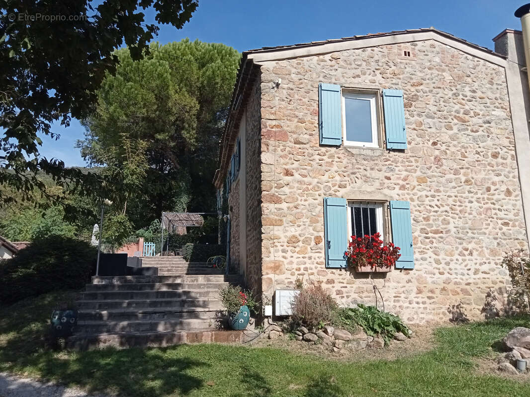 Maison à SAINT-GEORGES-LES-BAINS