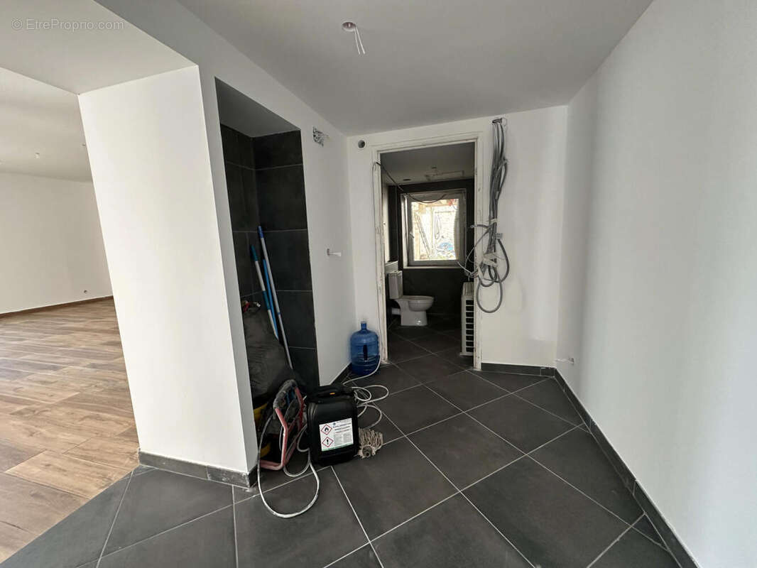 IMG_9460 - Commerce à REMIREMONT