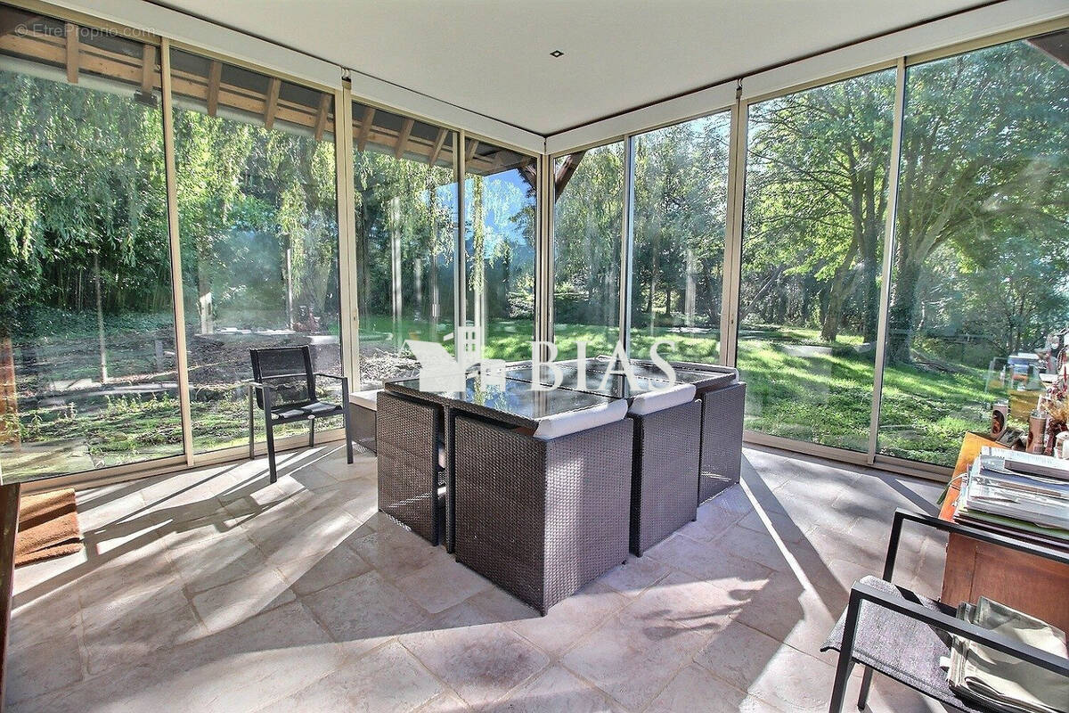 Maison à NEUVILLE-FERRIERES