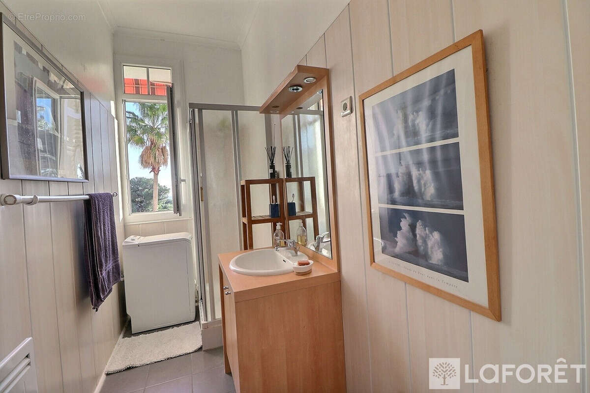 Appartement à HYERES