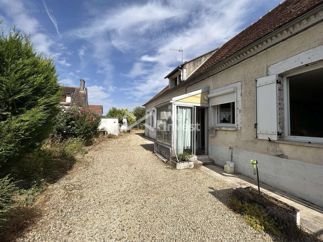 Maison 69 m² à Fontaine-Fourches  - photo 2