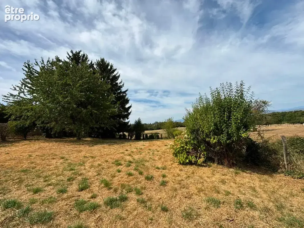 A vendre maison a rénover a faverges de la tour (38110) - photo 2