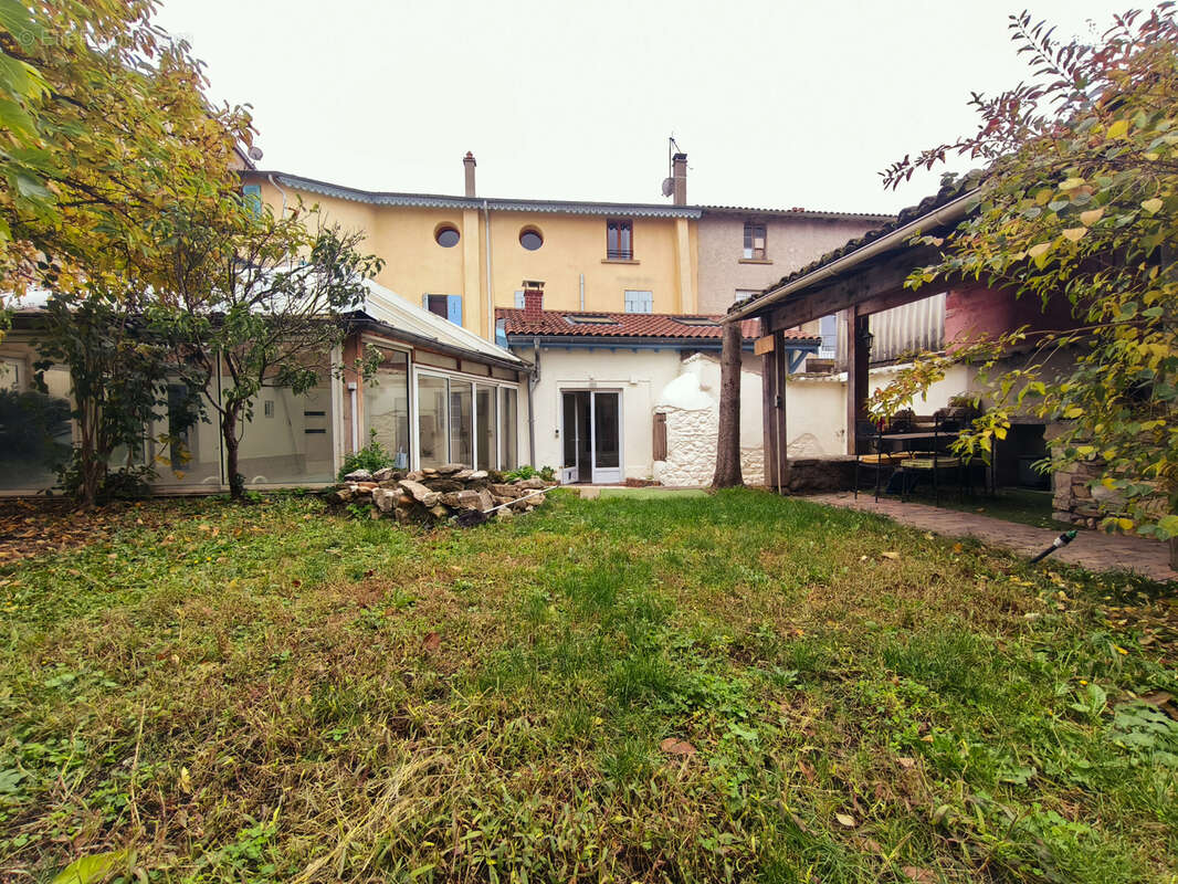 Maison à MILLERY