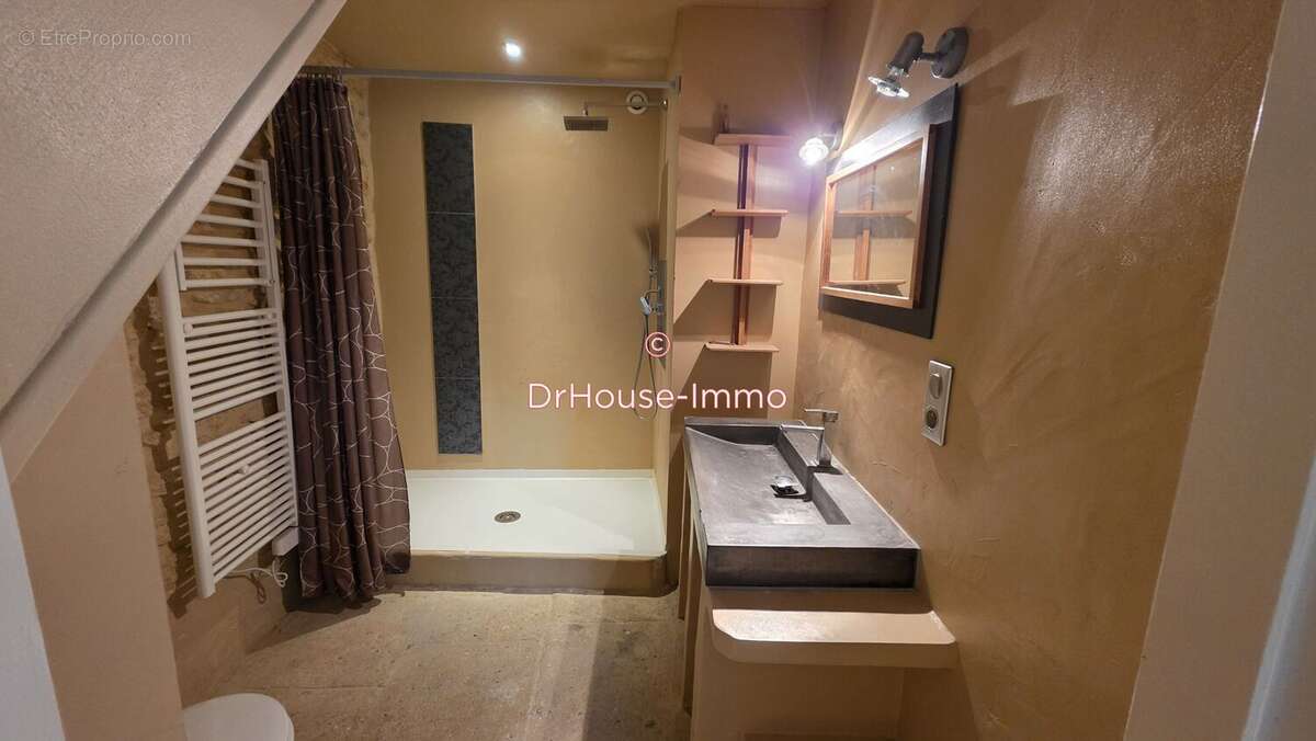 Maison 190 m² à Remoulins  - photo 9