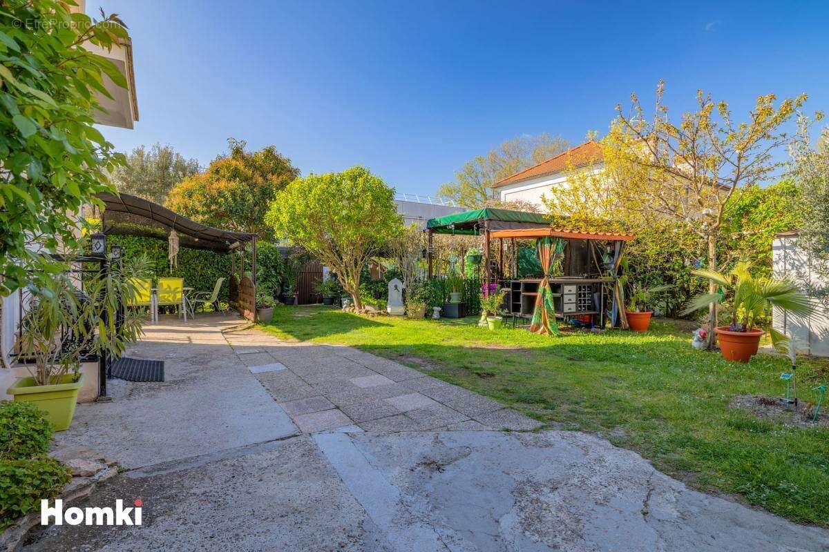 Maison à VILLEURBANNE