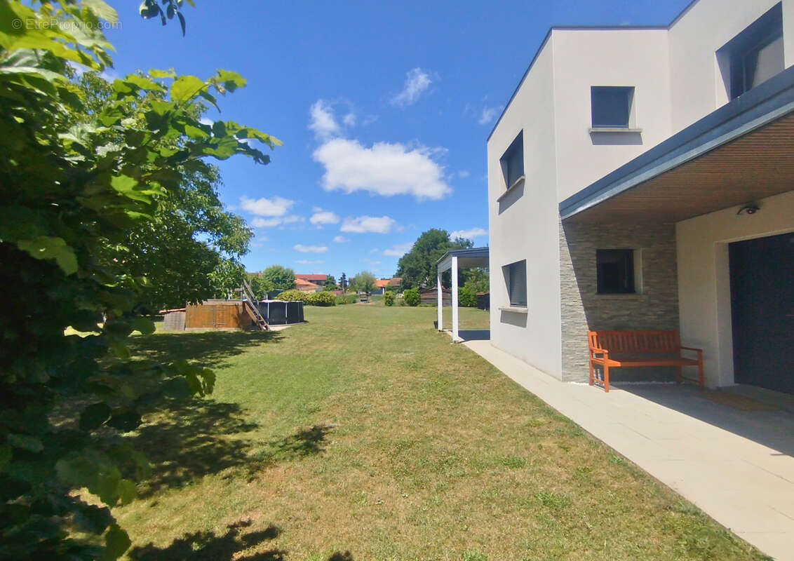 Maison d'architecte avec jardin et garage double - photo 15