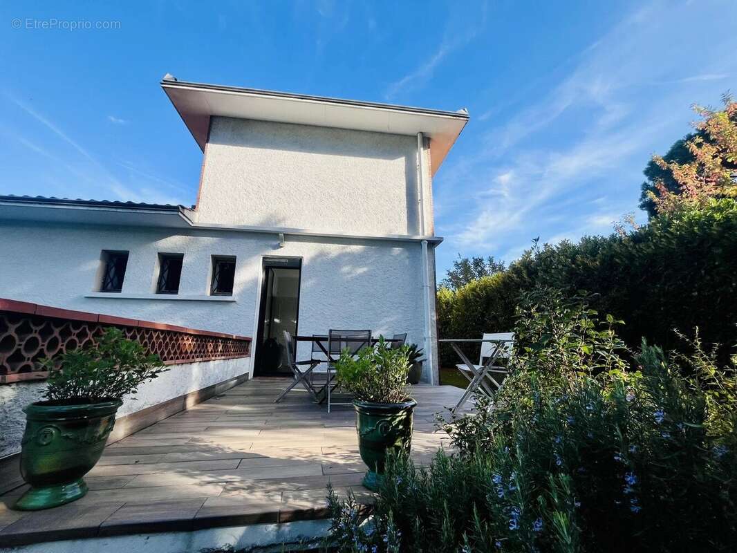 Maison à RAMONVILLE-SAINT-AGNE