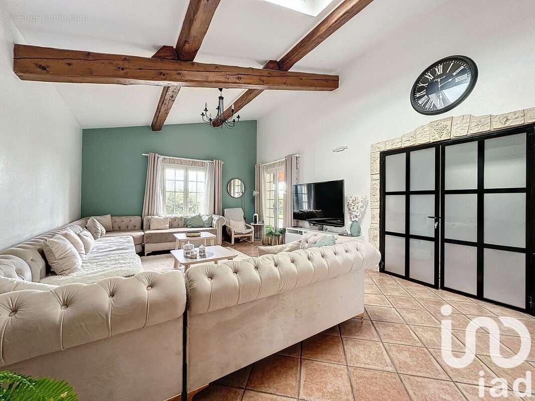 Photo 7 - Maison à ENTRAIGUES-SUR-LA-SORGUE