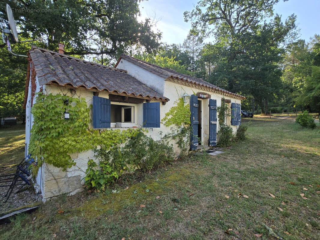 Ensemble de 3 habitations sur un parc de 2ha76 avec étang! - photo 30