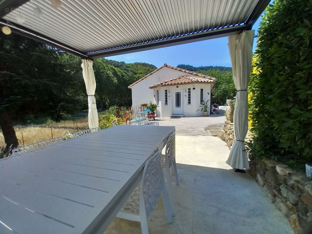 Maison de Standing en parfait état avec piscine. - photo 19