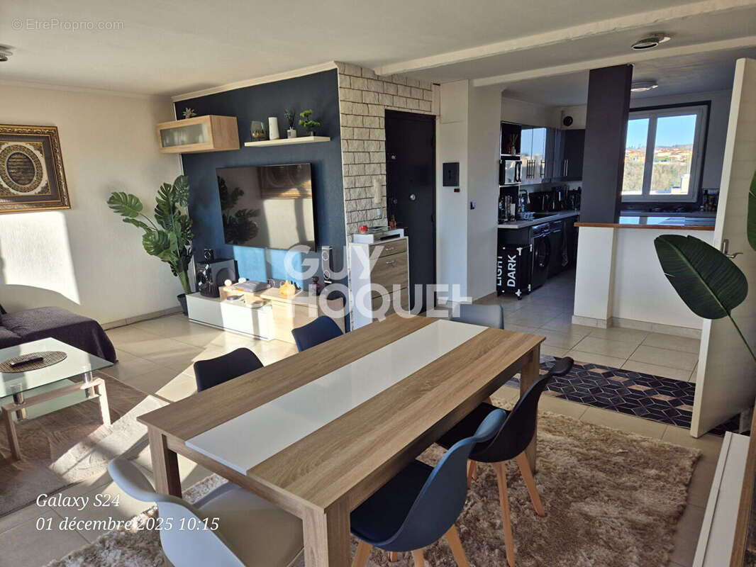 Appartement à L'ARBRESLE
