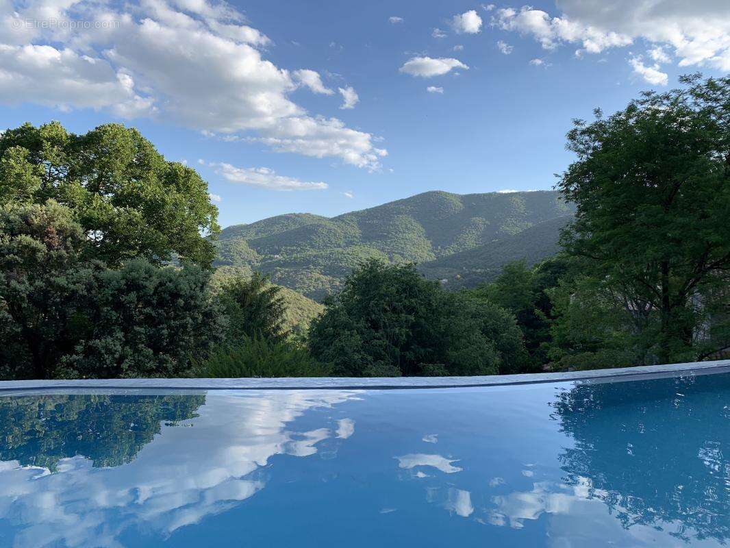 Maison à SAINT-ANDRE-DE-MAJENCOULES