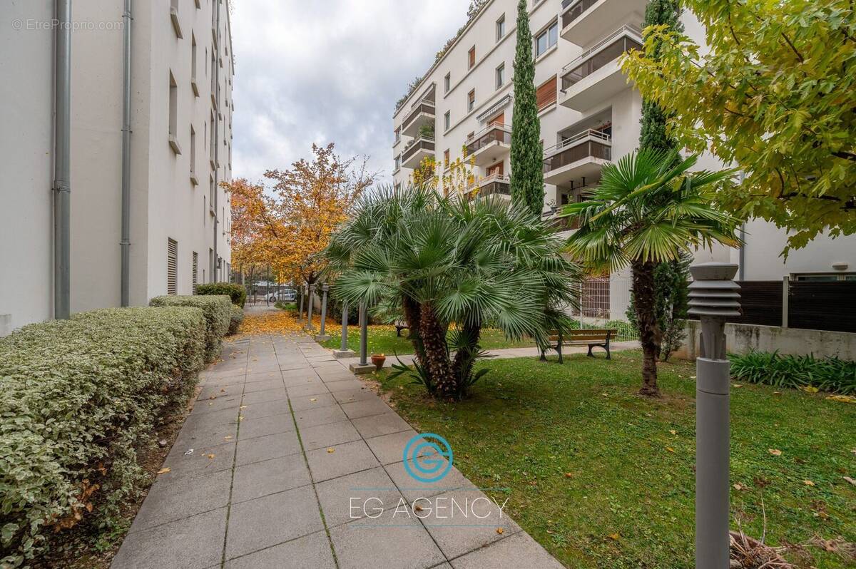 Appartement à MARSEILLE-3E