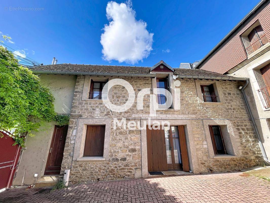 Appartement à MEULAN