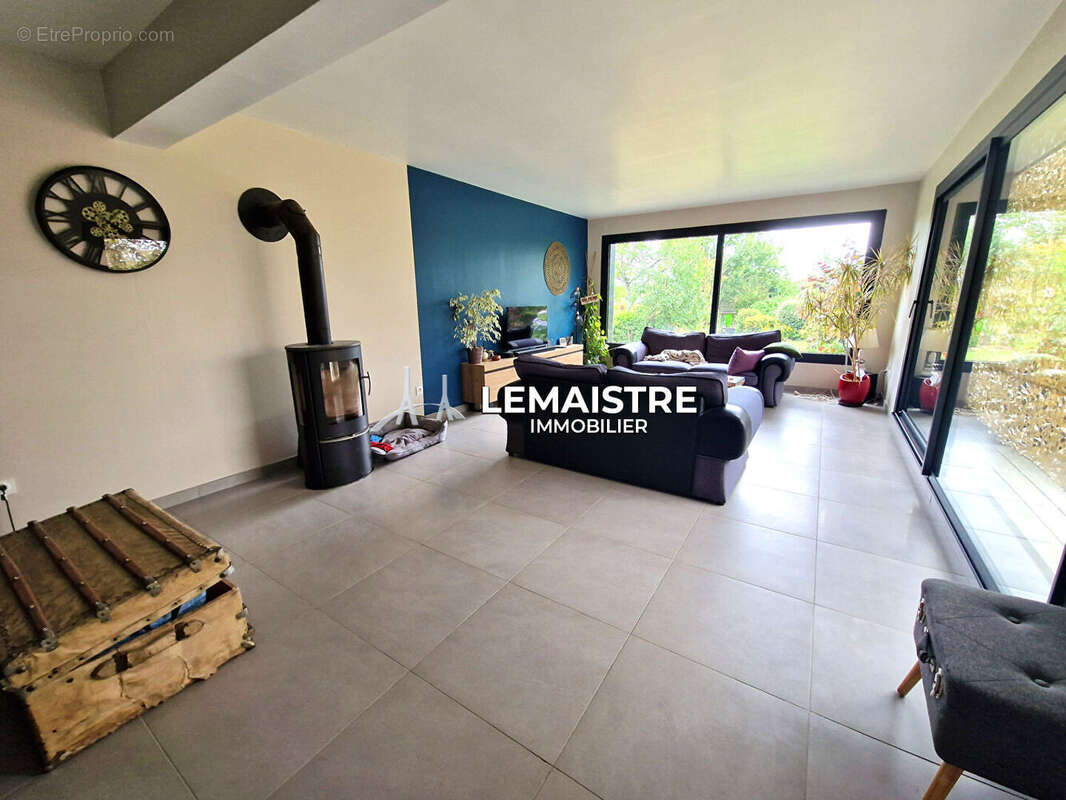 Maison à vendre - A quelques minutes de St-Romain - 212 m² - 5 chambres - Dépendance - photo 10