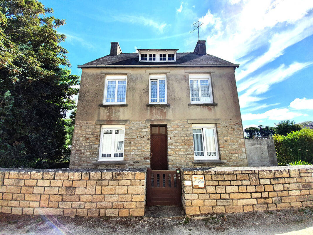 Maison à GOUESNACH