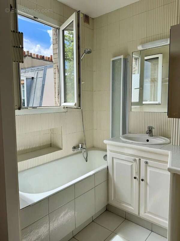 Appartement à PARIS-4E