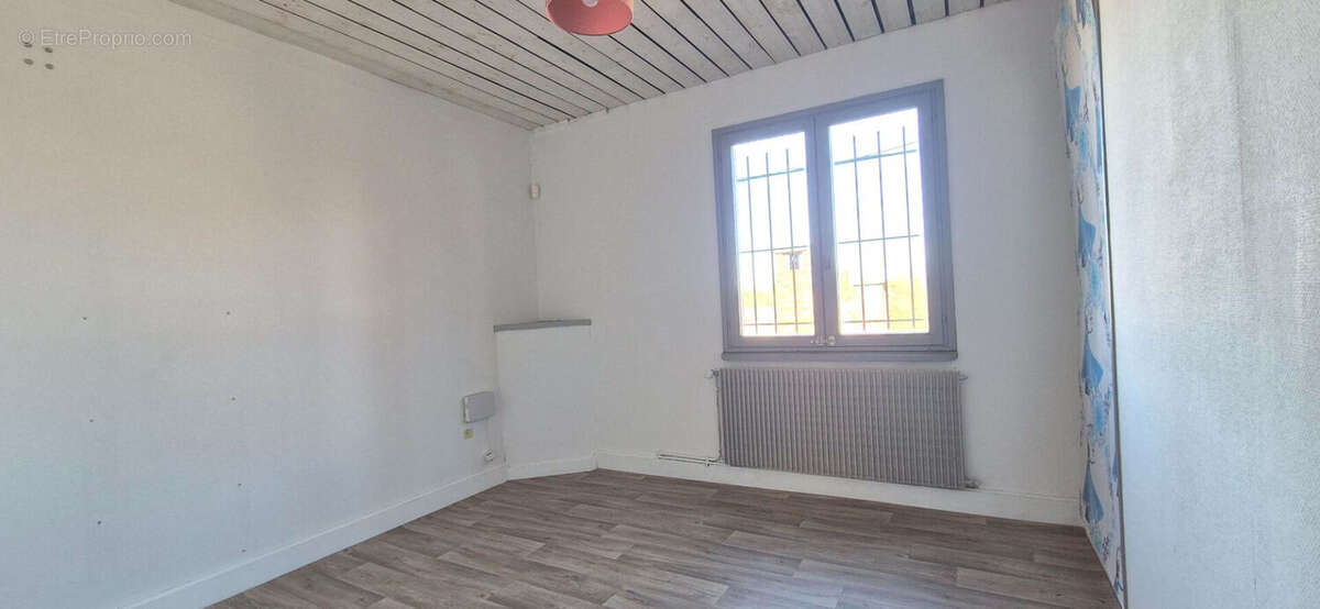 Immeuble à usage mixte - Commerce et habitation - photo 5