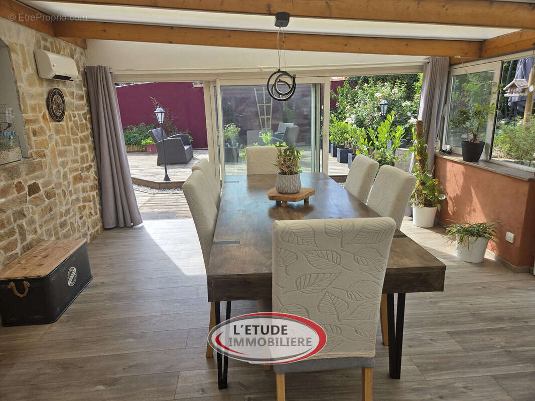 Maison 136 m² à La Marne  - photo 2