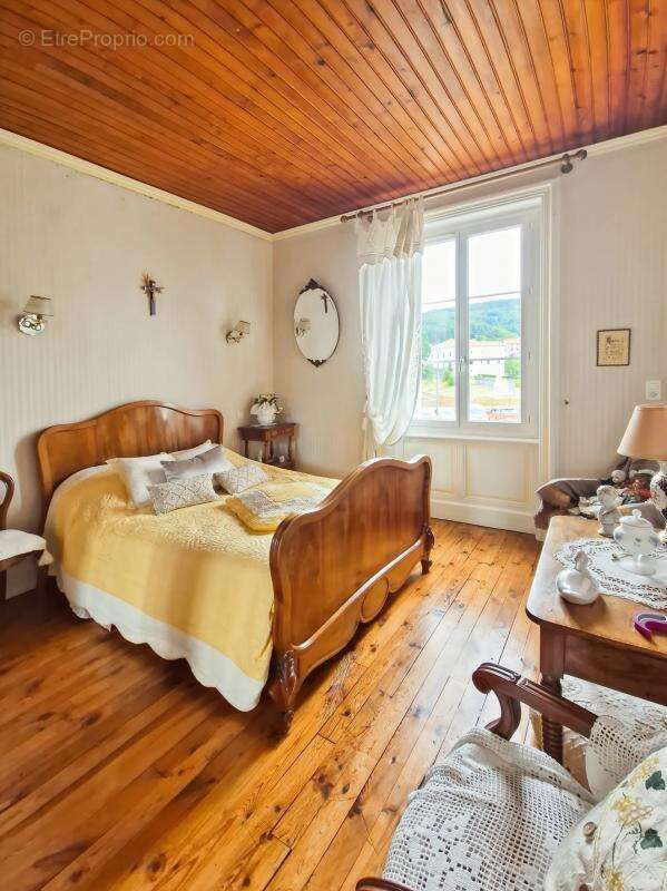 Maison à SAINT-ANTHEME