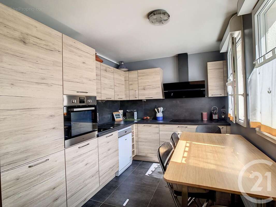 Photo 2 - Appartement à THIAIS