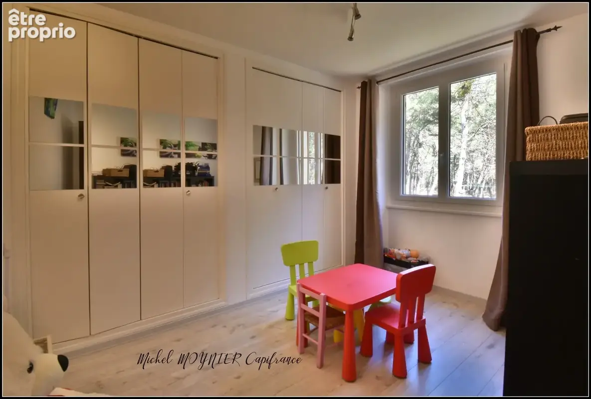 Veynes : maison familiale de 185 m² au cœur de 12 211 m² arborés - photo 9