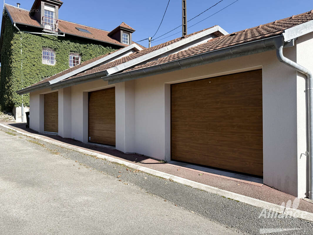 A vendre- appartement- t4 -garage - cave.- parfait etat. - photo 9