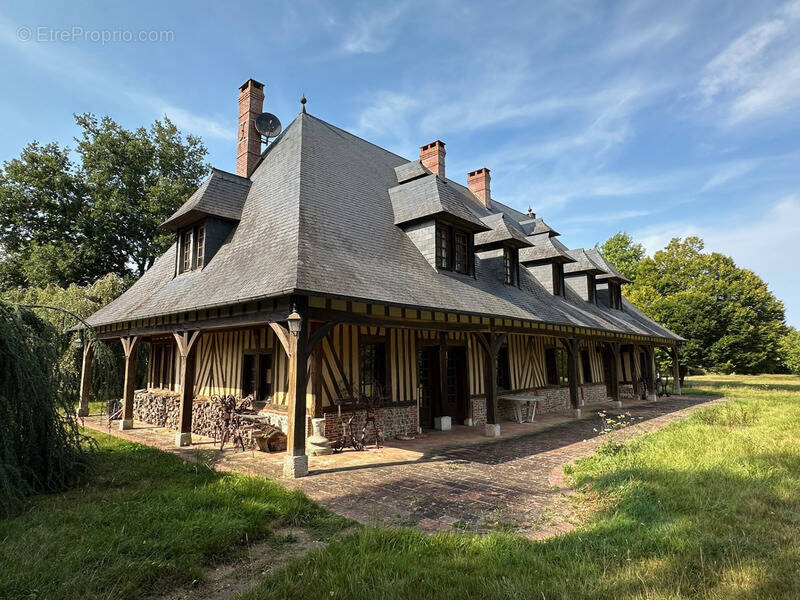 Maison à SAINT-GEORGES-DU-VIEVRE