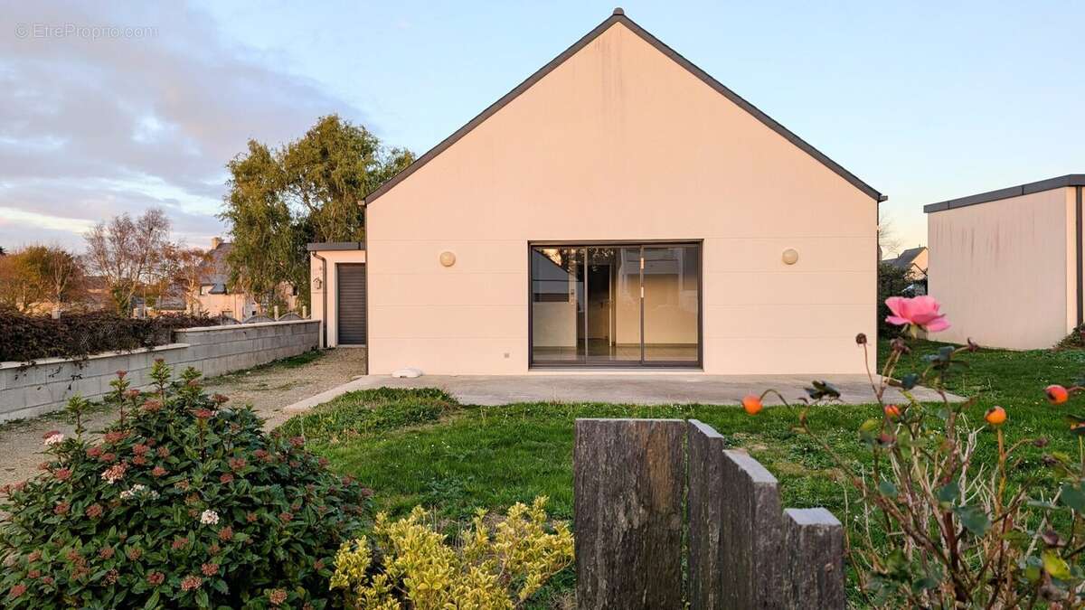 Maison à TREVOU-TREGUIGNEC