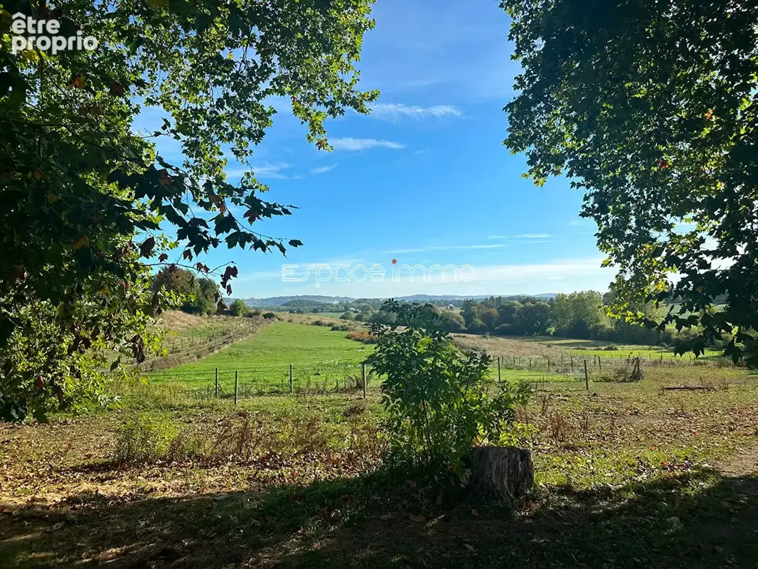 Domaine équestre avec propriété de caractère rénovée - 188m² - 4 chambres - 7 hectares de terrain - ESCLAVELLES - photo 4