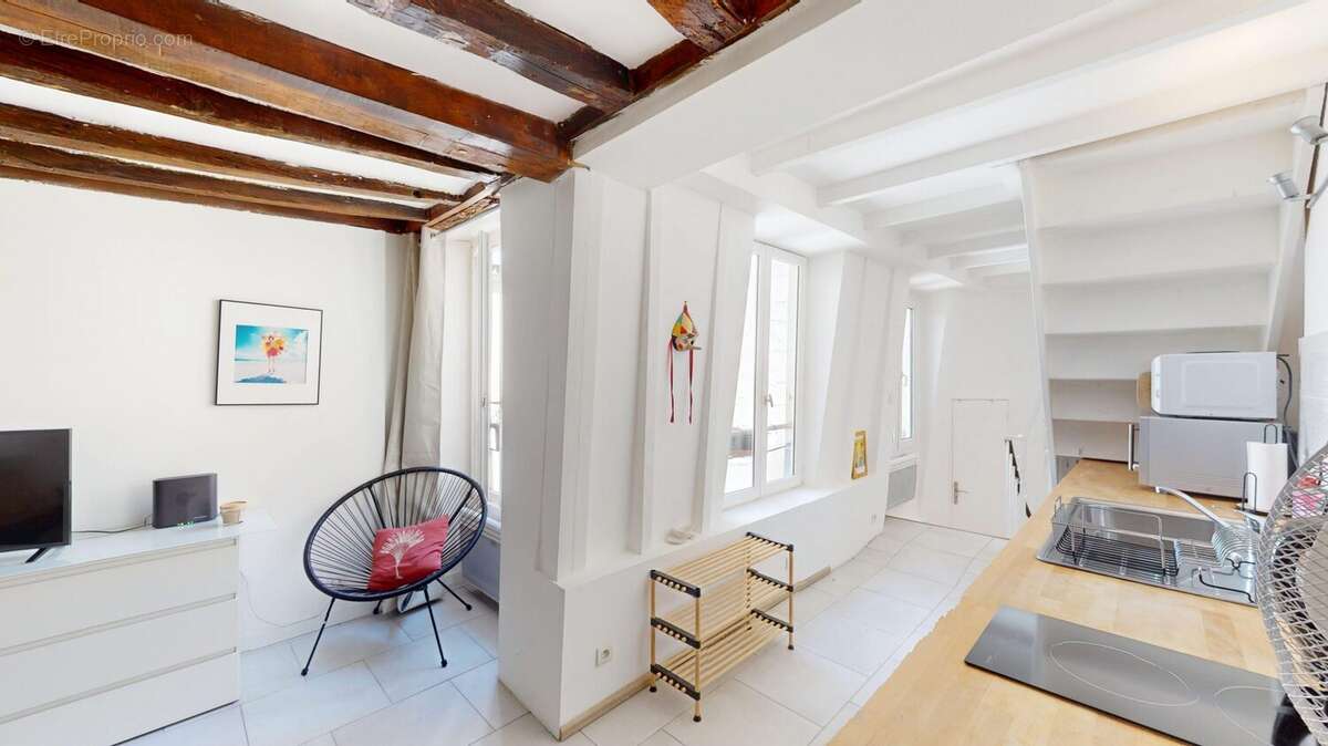 Appartement à PARIS-3E