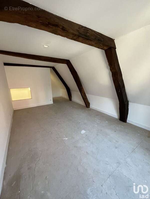 Photo 2 - Commerce à EU