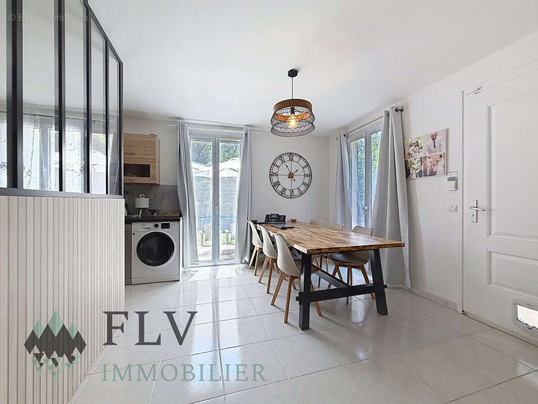 Maison 4 pièce(s) 75 m2 avec son Terrain à Roussillon ! - photo 6