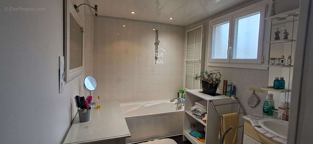 Maison à NEUVILLE-DE-POITOU