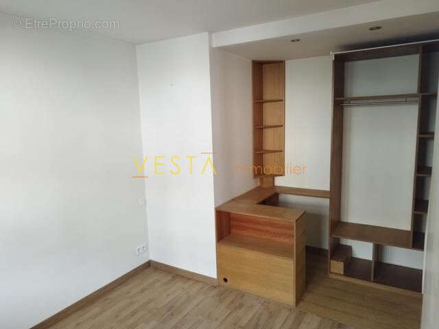 Commerce à MONTREUIL