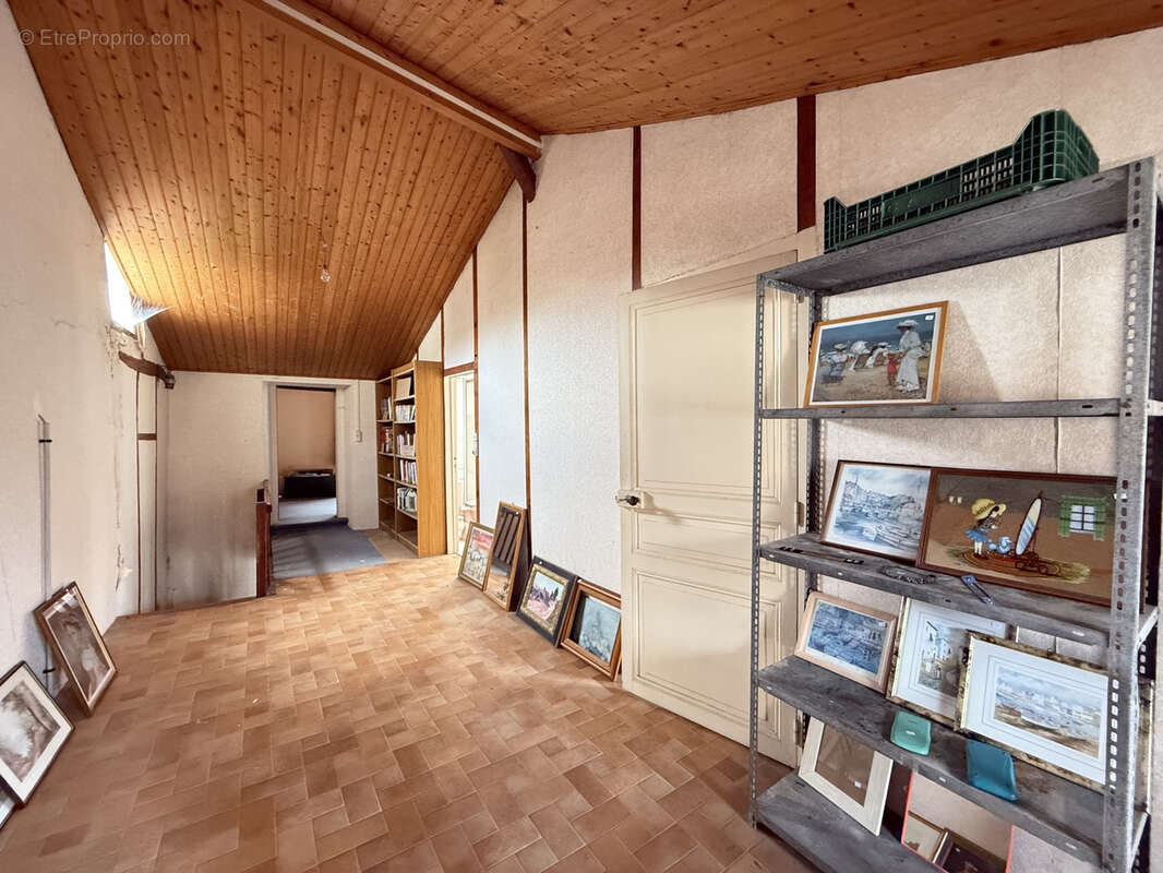 Maison à VIEILLEVIGNE