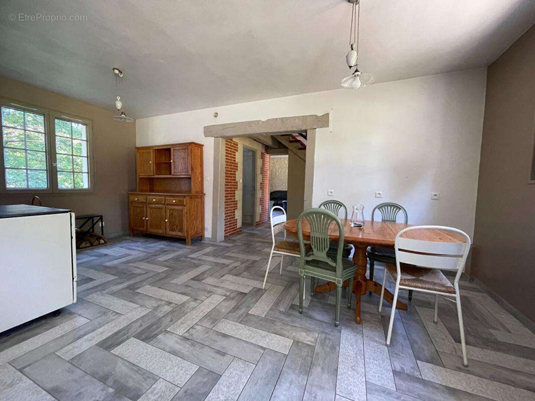 Maison à DAMMARIE-SUR-LOING