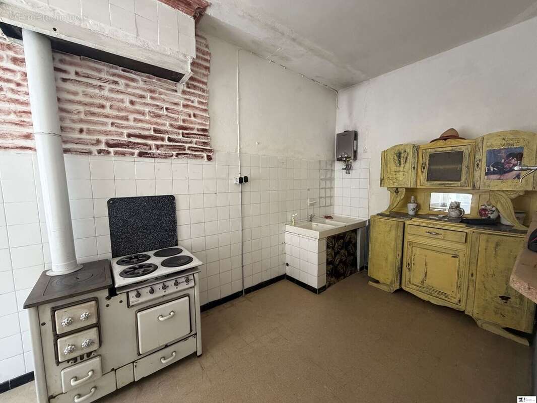 Maison 235 m² à Montesquieu-Volvestre  - photo 2