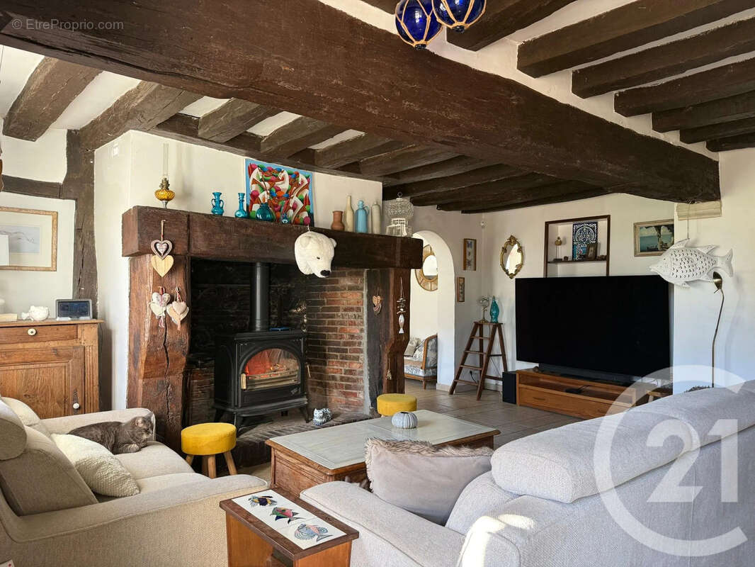 Maison à CHAMPIGNY-LA-FUTELAYE