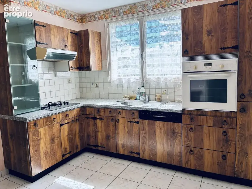 Maison 136 m² à Laval  - photo 8