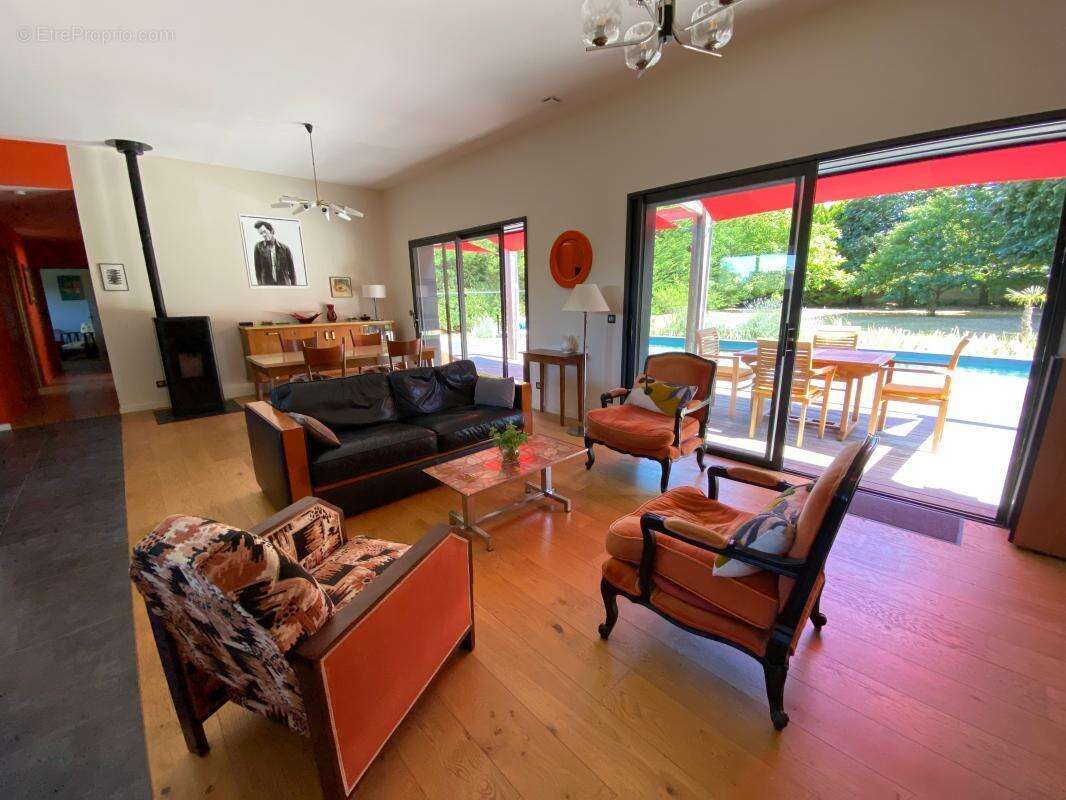 Villa COUP DE COEUR de 2015 de 130 m² avec Piscine couloir de 13x3 sur 2281 m² de Terrain divisible - photo 16