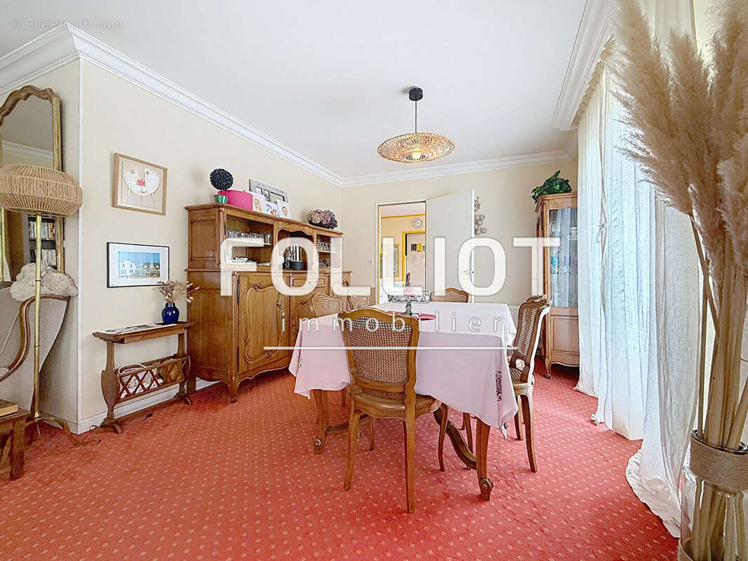 Maison à AGON-COUTAINVILLE