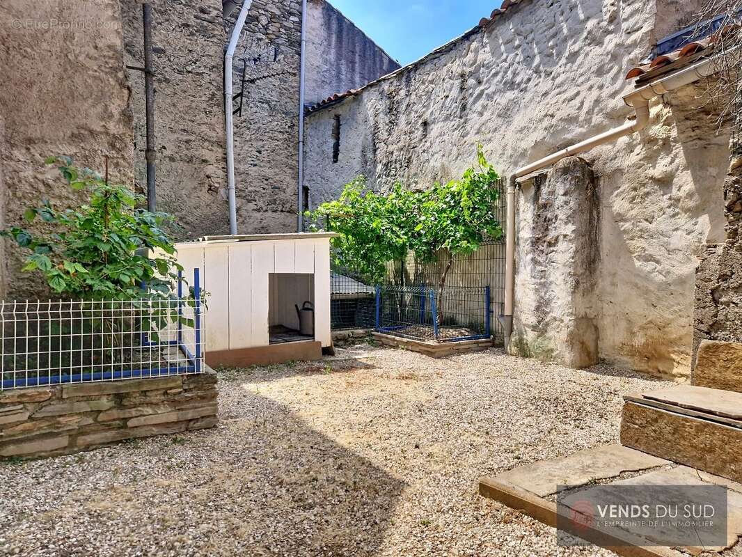 Maison à SAINT-GERVAIS-SUR-MARE