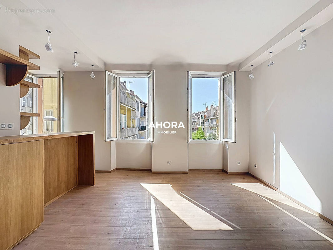 Appartement à MARSEILLE-6E